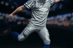 Balenciaga發(fā)佈(bù)橄榄球系列(liè)