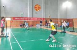 滕州市中心人民医院举办职工羽毛球比赛