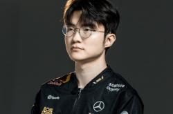 誰(shuí)是(shì)電(diàn)竞圈最伟大(dà)的选手，100位(wèi)来自不(bù)同遊(yóu)戏的选手，答案出奇的统一